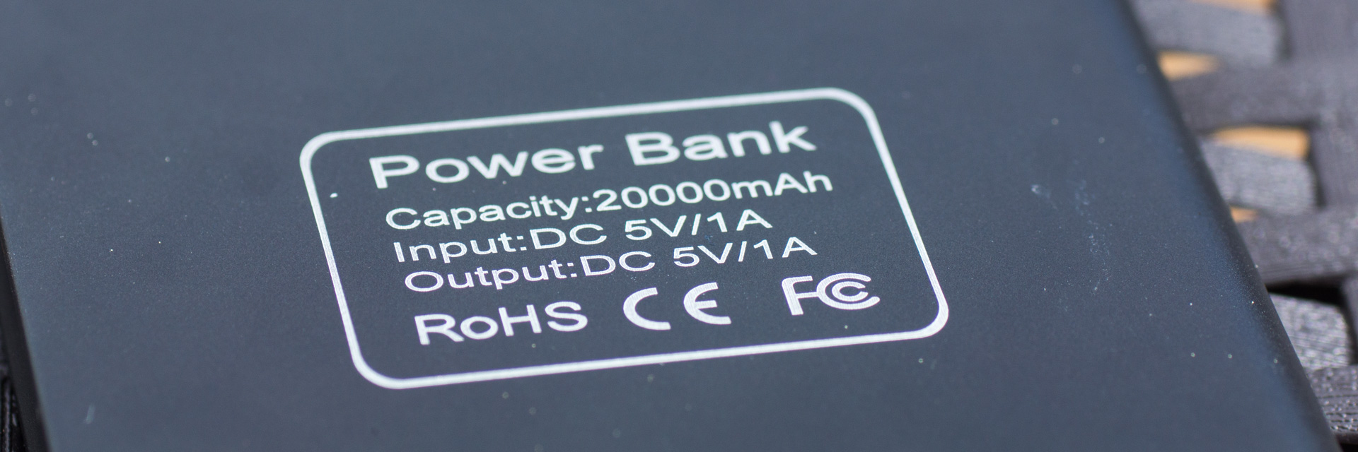 Review Powerbank von AliExpress „New Ultra-thin Metal Case 20000mAh Polymer Battery Charger“