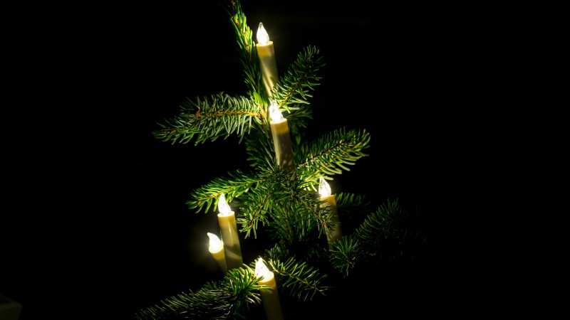 Kabellose LED Lichterkette für den Weihnachtsbaum von Krinner im Test (Lumix Classic Mini Basis Set)