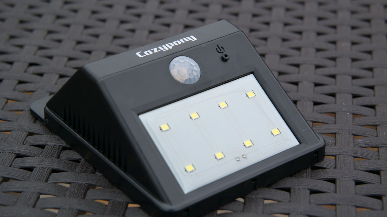Cozypony Solarleuchte mit Bewegungsmelder Test Review Bericht outdoor Beleuchtung Lampe Solar Akku