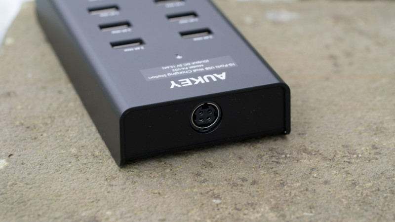 AUKEY PA-U22 Ladegerät mit 10 USB Ports Test Review-1