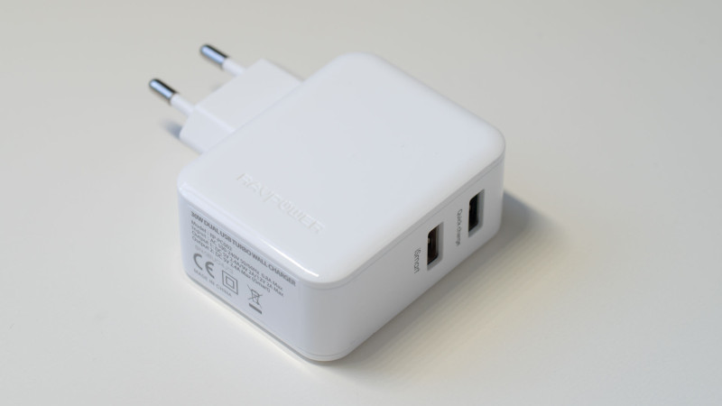 RAVPower RP-PC002 30 W 2-Port Quick Charge Ladegerät im Test Review-4