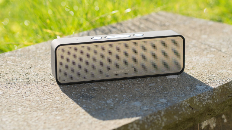 Der Speedlink Amparo Bluetooth Lautsprecher mit FM Radio