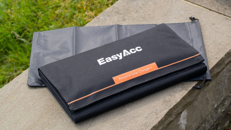 Das EasyAcc 28W Solar Ladegerät im Test-3