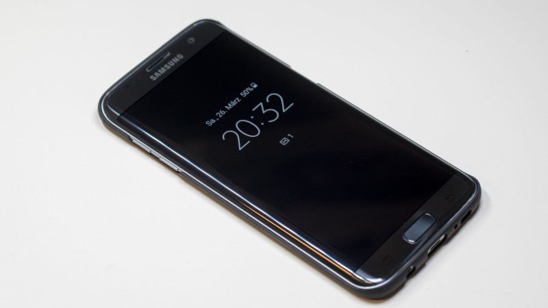 Hülle für das Samsung Galaxy S7 Edge von TURATA im kurz Test-6