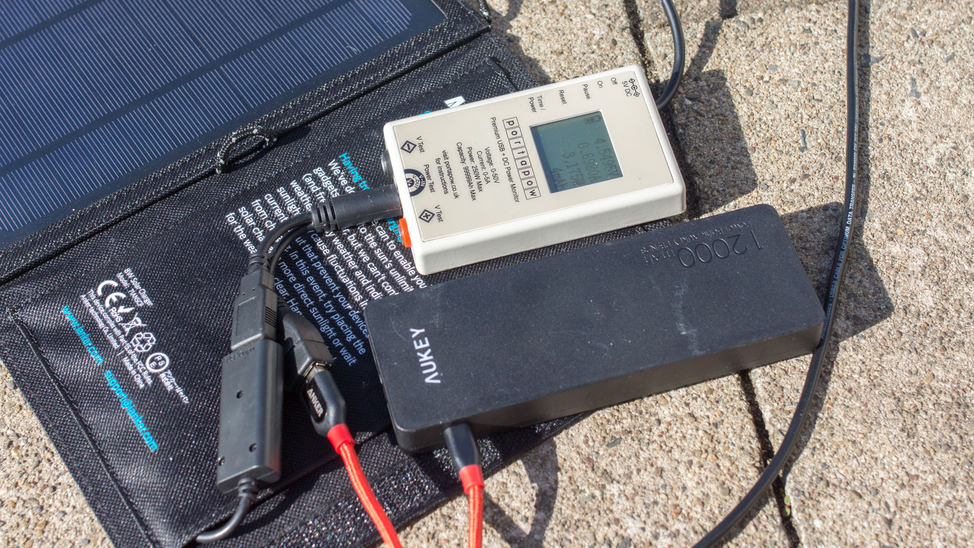 NEU Solarladegerät mit USB-Anschluss Kompaktes Solarpanel-Telefonladegerät Y9C0 