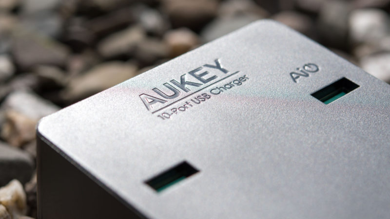 AUKEY PA-T8 10 Port USB Ladegerät mit 115W und zwei Quick Charge 3.0 Ports im Test-11
