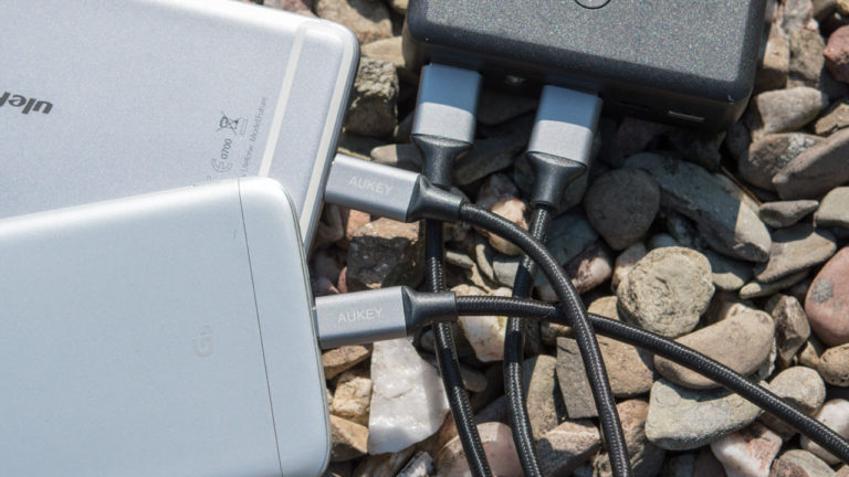 Günstige und Schnelle USB C Ladekabel, die AUKEY Nylon USB C Kabel