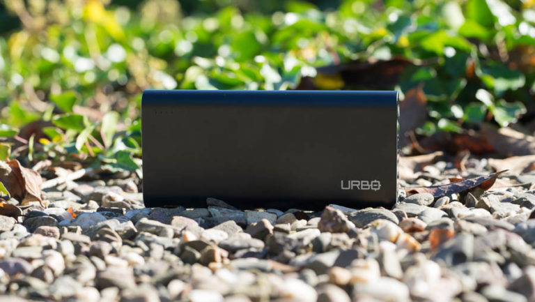 Die Urbo UR-P4X1BL 20800 mAh Powerbank im Test, USB C 3A und Quick Charge 3.0