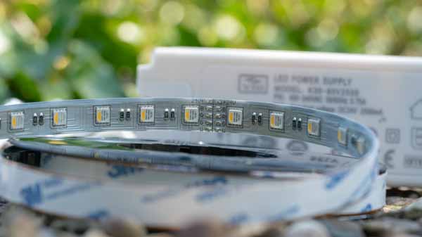 Der Paulmann MaxLED RGBW LED Streifen im Test, der beste LED Streifen auf dem Markt!