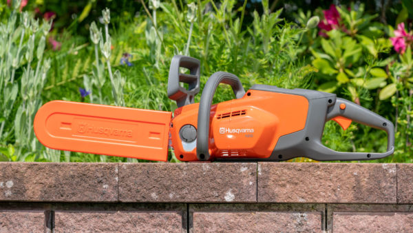 Die HUSQVARNA AkkuKettensäge 120i, taugt die günstigste Akku