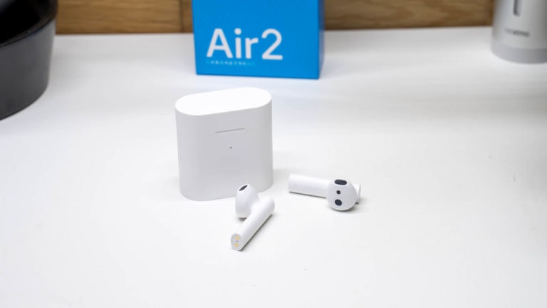 Xiaomi air 2. Xiaomi Air 2 Pro датчик уха. АИР подсв. Правый наушник Сяоми.