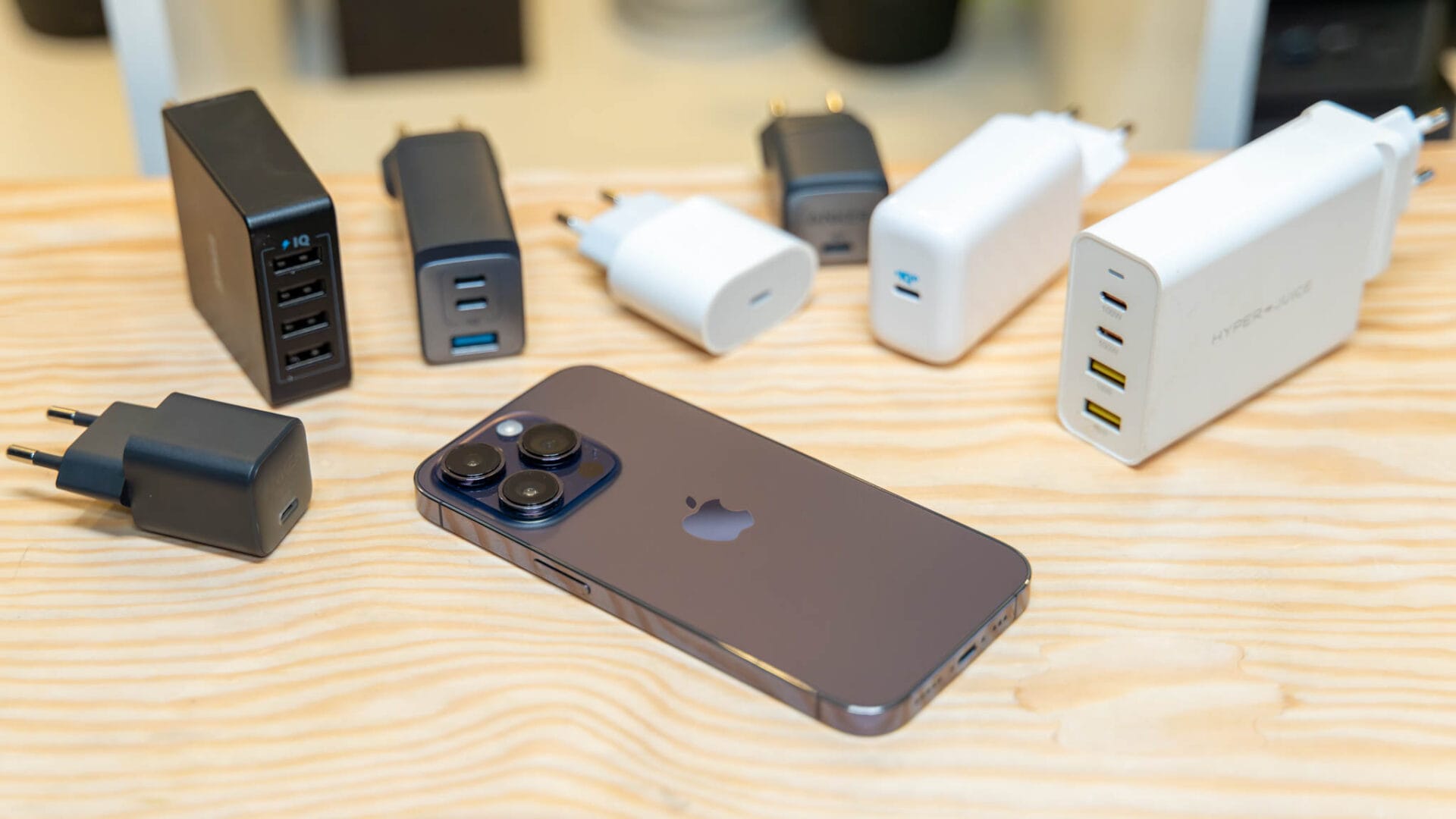 ladegeräte iphone 14