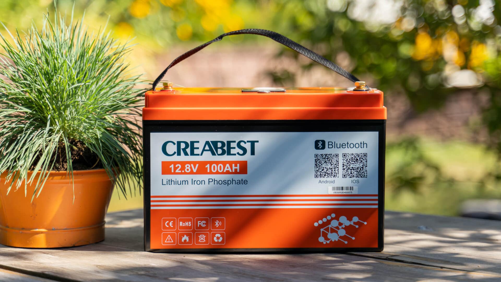 Der Creabest LiFePO4 Akku 100Ah 12,8V mit Bluetooth im Test Techtest