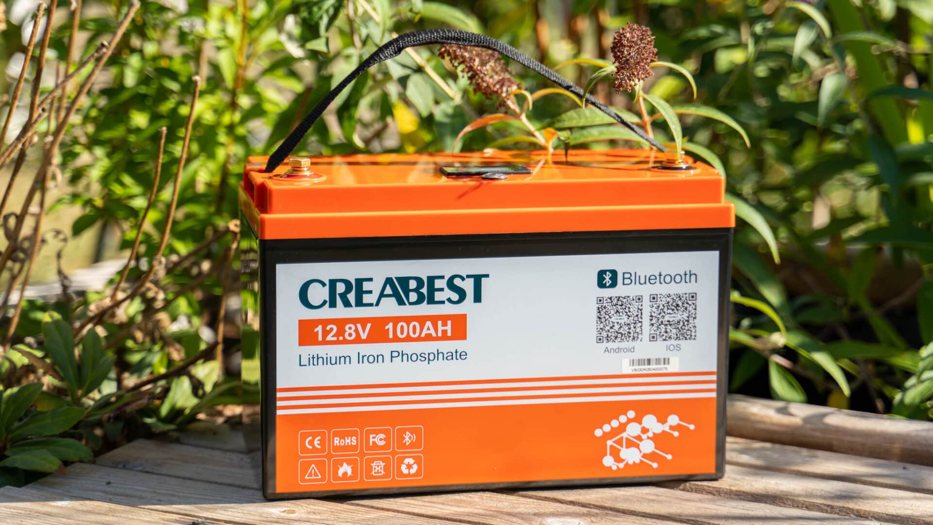 Der Creabest LiFePO4 Akku 100Ah 12,8V mit Bluetooth im Test Techtest