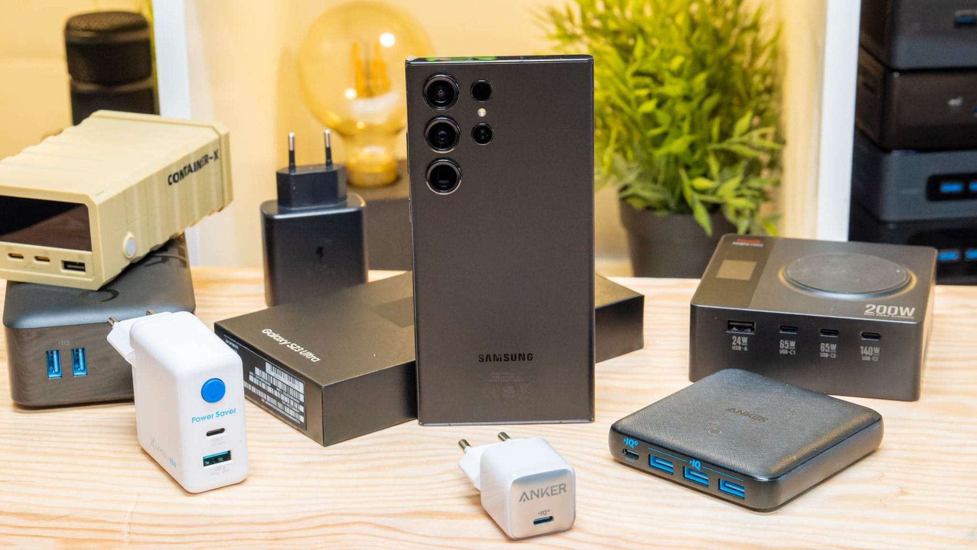 Welchen Ladestandard nutzt das Samsung Galaxy S23 (Ultra) und welches ...