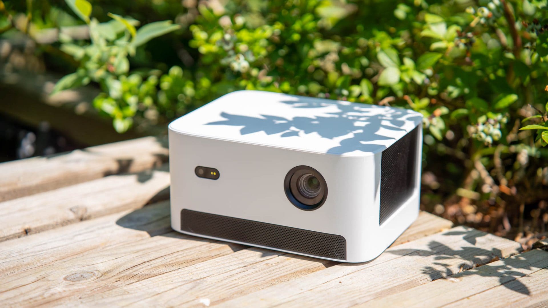 Der Dangbei Neo Smart Projector im Test, portable und gut! - Techtest