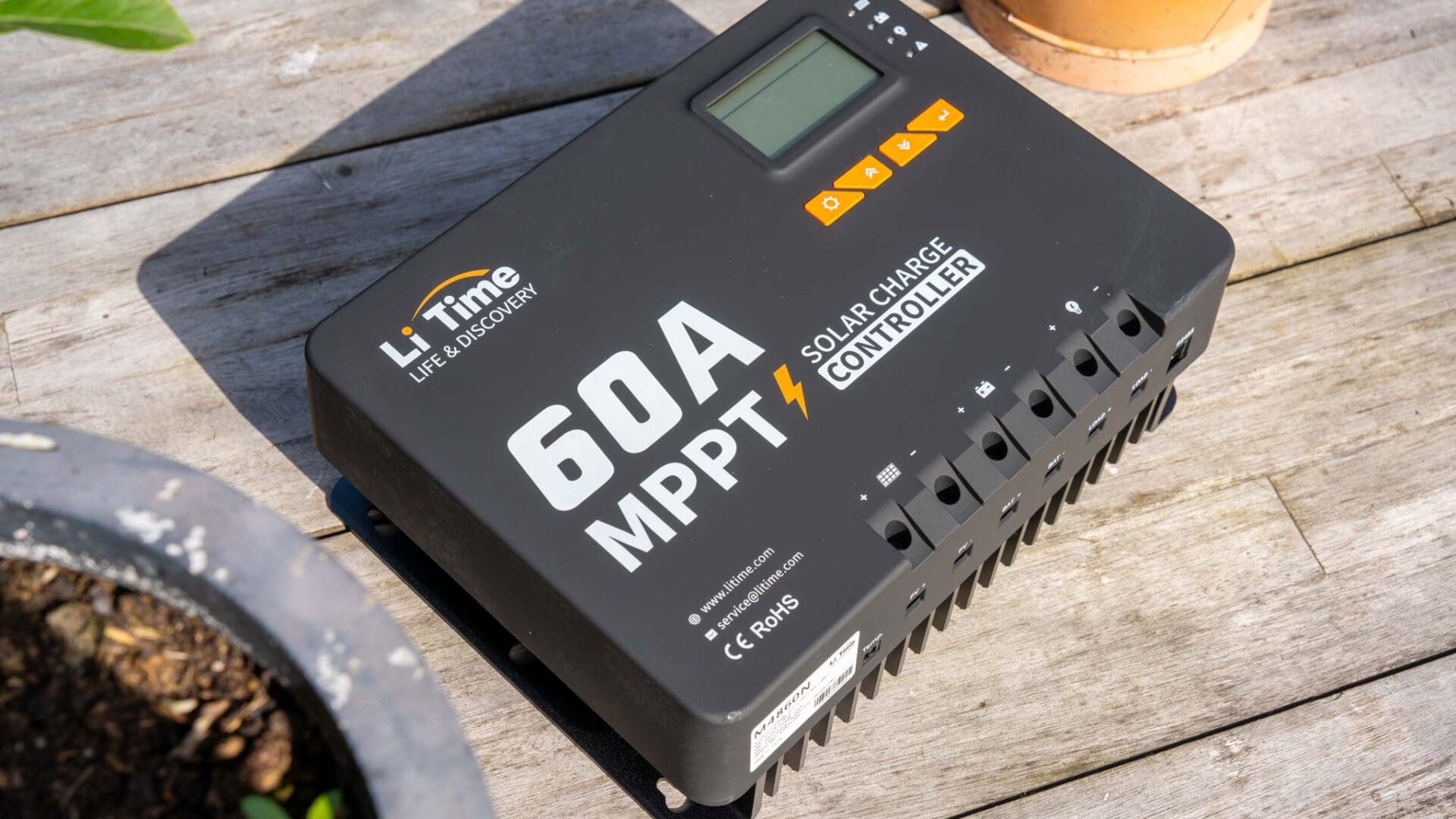 Produktbild von MPPT Solarladeregler 100A – 12/24/36/48 V Automatisch, 2x USB 5V, Für Blei-Säure & Lithium, LCD, Für Solaranlagen