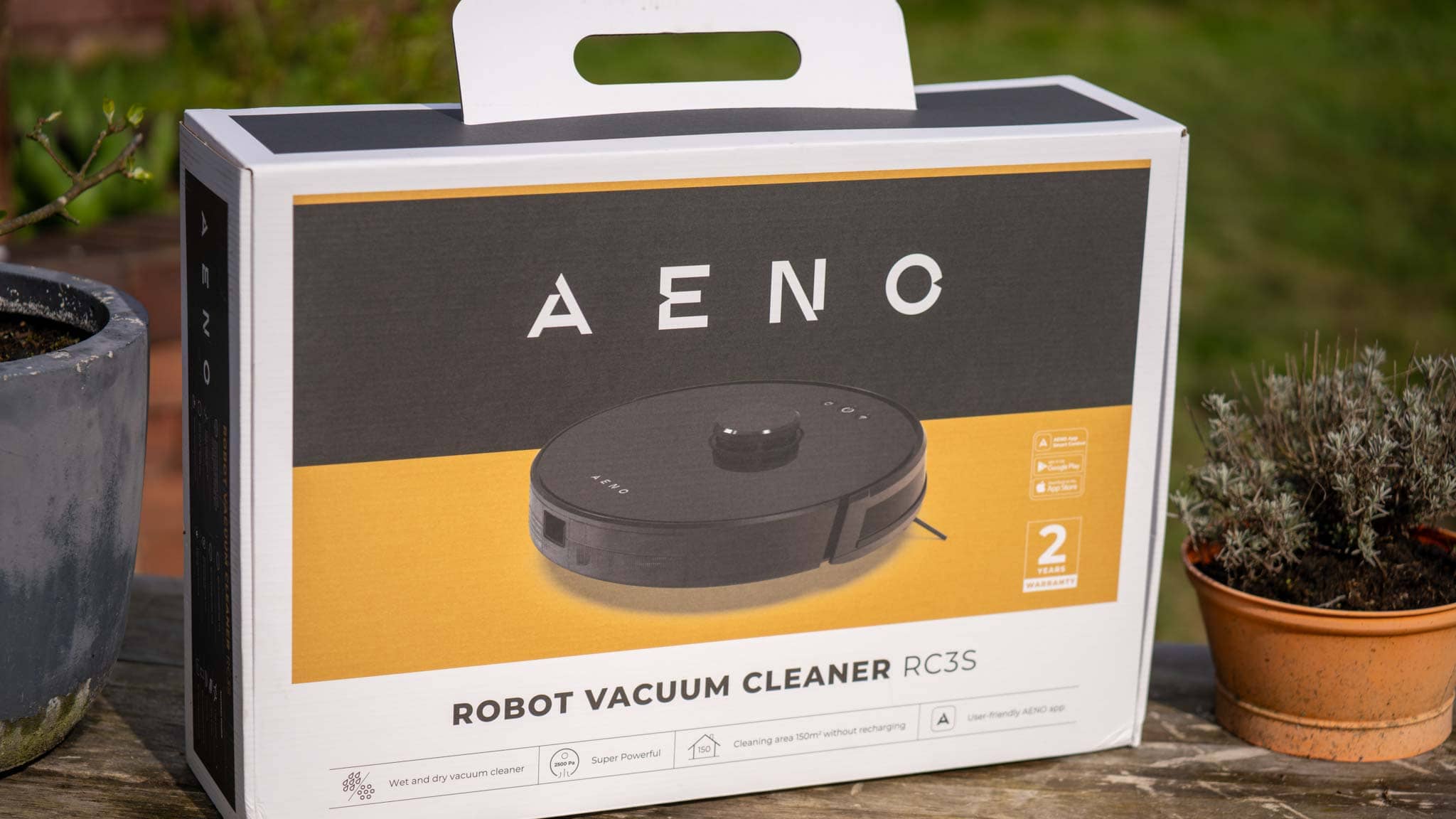 The AENO vacuum robot RC3S in the test, top suction performance thanks to the Nidec motor?
