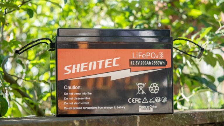 Shentec LiFePO4 Akku mit 200 Ah und 200 A BMS: Detaillierter Test