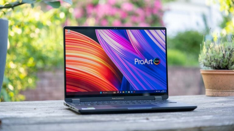 ASUS ProArt StudioBook 16 OLED im Test: Das perfekte Notebook für Content Creator? (mit aufrüstbaren RAM)