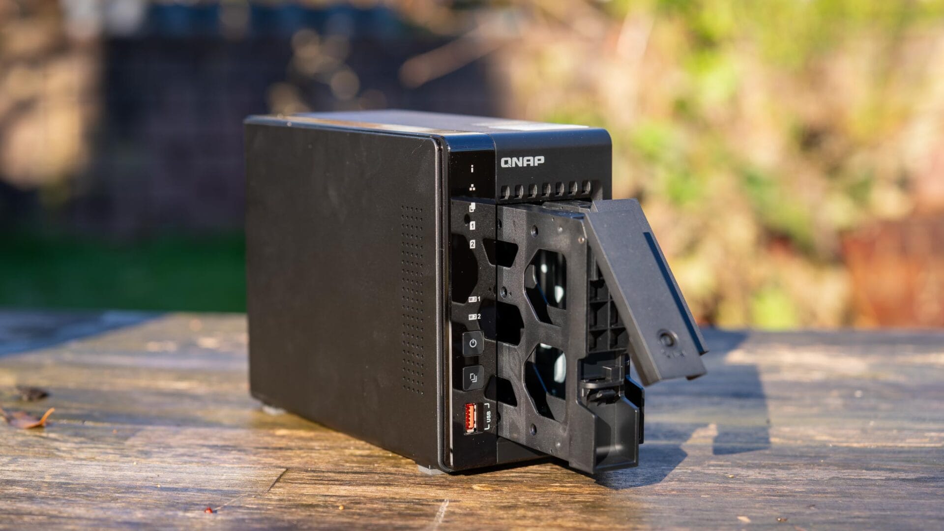 QNAP TS-253E im Test: Leistungsstarkes 2-Bay NAS mit ZFS und 2,5 Gbit ...