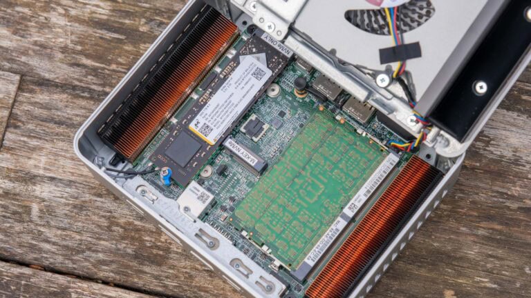 ASUS NUC 15 Pro+ Inside