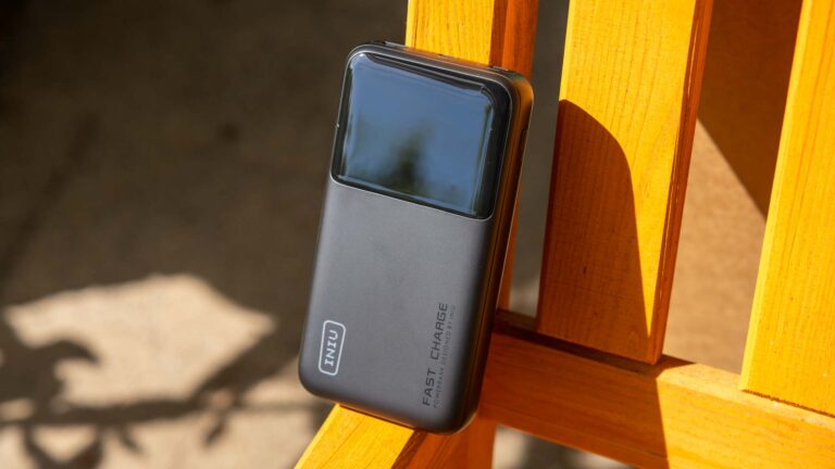 Die kleinste 140 W Powerbank, INIU P64-E1 im Test