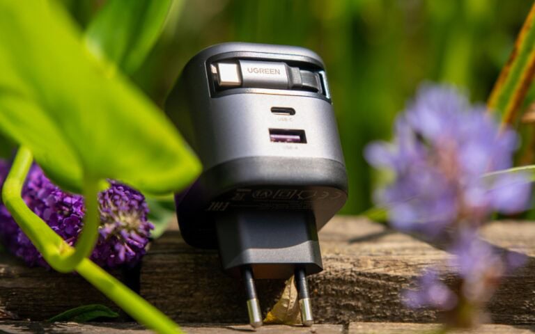 UGREEN X604 Test: 45W GaN Ladegerät mit ausziehbarem USB-C Kabel