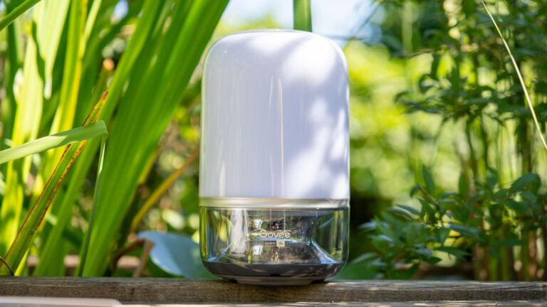 Govee Tischlampe 2 Pro x JBL im Test 2025 – Lohnt sich das 169€ Hybrid-Gerät?