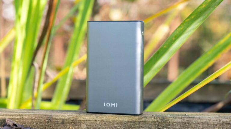 20.000 mAh + 130 W Leistung für unter 20€?! Die IOMI IO-PB130W-GR im Test