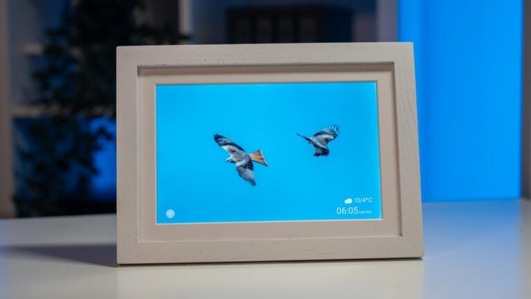 Digitaler Bilderrahmen Test: Eptusmey mit Uhale-Software punktet ohne Abo