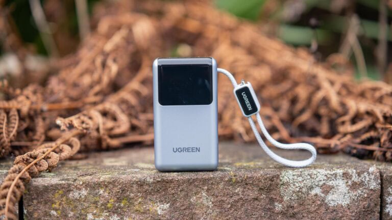 UGREEN PB727 Powerbank (10.000 mAh, 55W) im Test: Stark, schick, mit Display