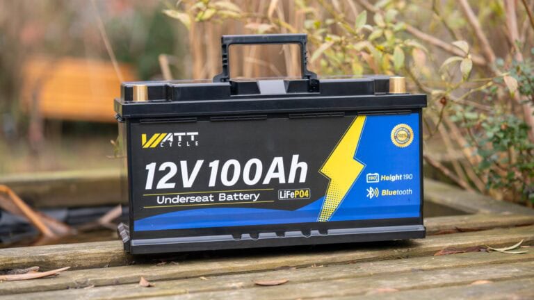 WattCycle 12V 100Ah LiFePO4 Test – 103% Kapazität und Bluetooth-BMS für 250€