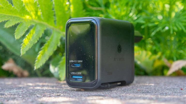 Geheimtipp für 28€? Das ICY BOX IB-PS1002 100W USB C Ladegerät mit Display im Test