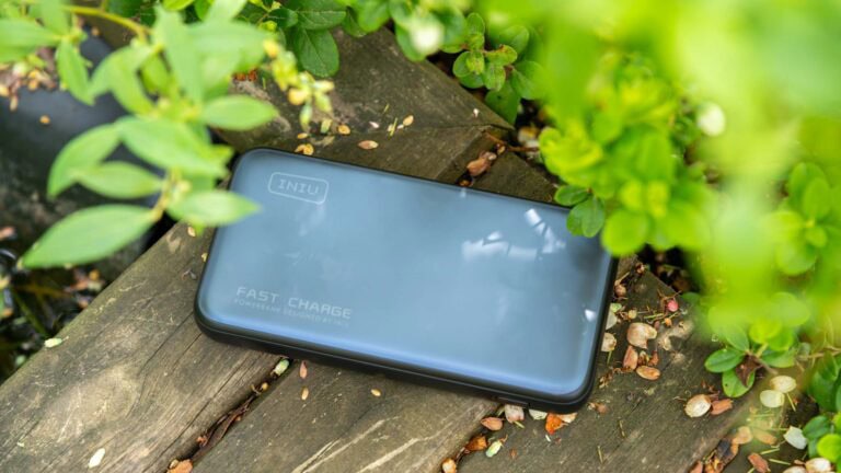 INIU Leopard Power 140W P64-P1 im Test: 25.000 mAh, 140 W & Tiny Cells