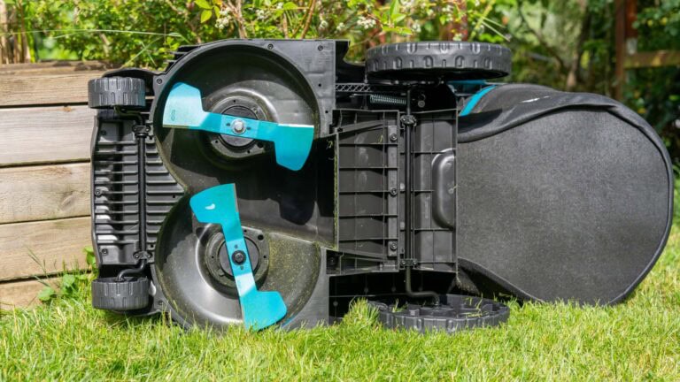 Ein Rasenmäher mit zwei Messern?! GARDENA PowerMax Duo 46/36V im Test mit DuoBlade-Technologie