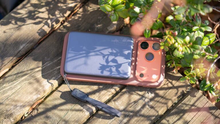 INIU SnapGo Air im Test: 10.000 mAh Qi2-Powerbank mit 25 W & 45 W USB-C