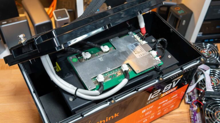 LiThink 12V 100Ah TM im Test: 120 A BMS, Bluetooth & Selbstheizung für Trolling Motoren