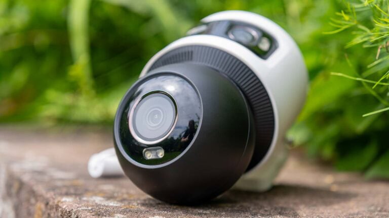 Reolink OMVI 3i PoE im Test: 180-Grad-Panorama, KI-Tracking und 3 Linsen ohne Abo